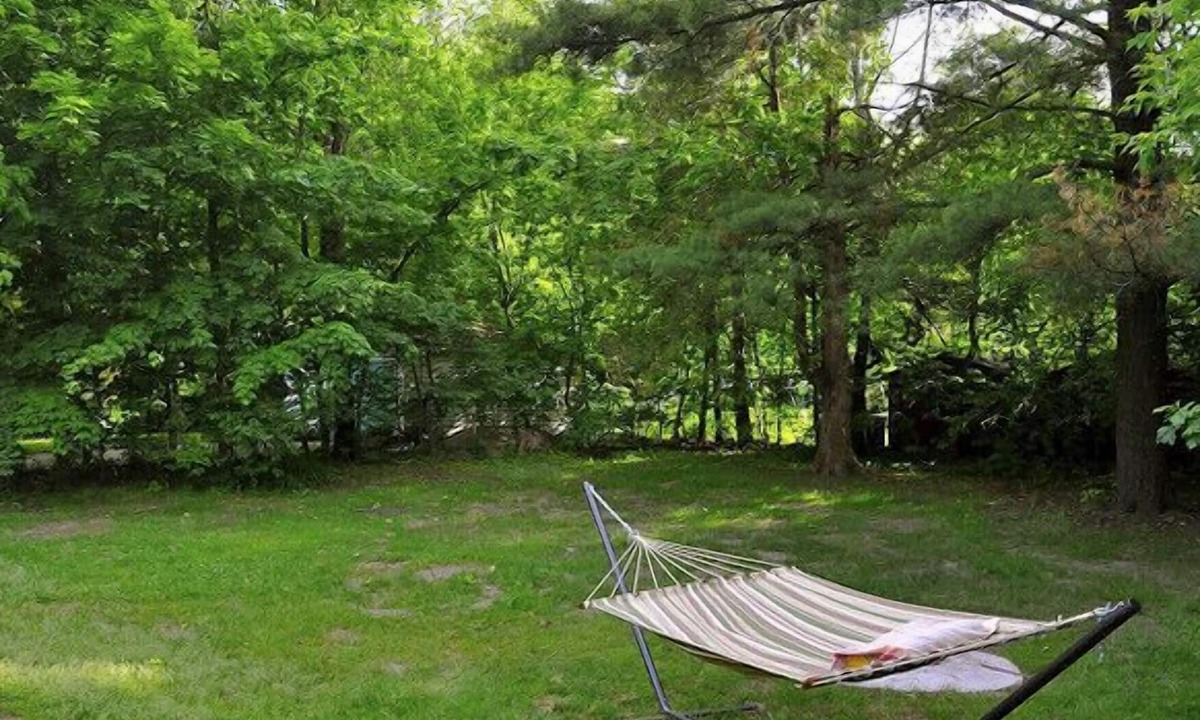 Alcona Cottage | Cozy 3 bdr Cottage with Hot Tub & Sauna - Innisfil