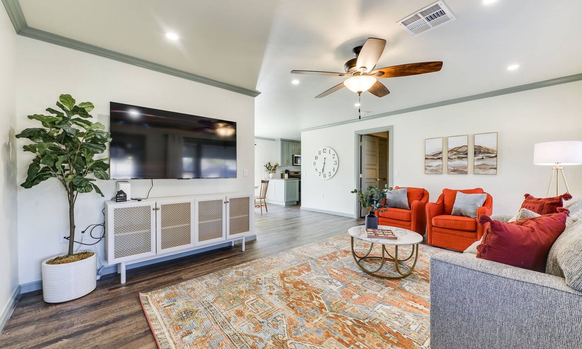 Central Oklahoma City House | Cozy 3 bed/2 bath Cottage Near Nichols Hills