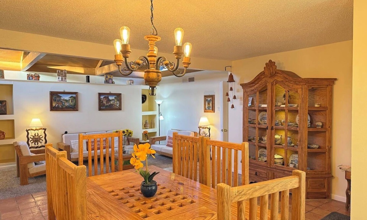 El Paso House | Cozy 3-Bedroom House in West El Paso near UTEP Quiet Neighborhood