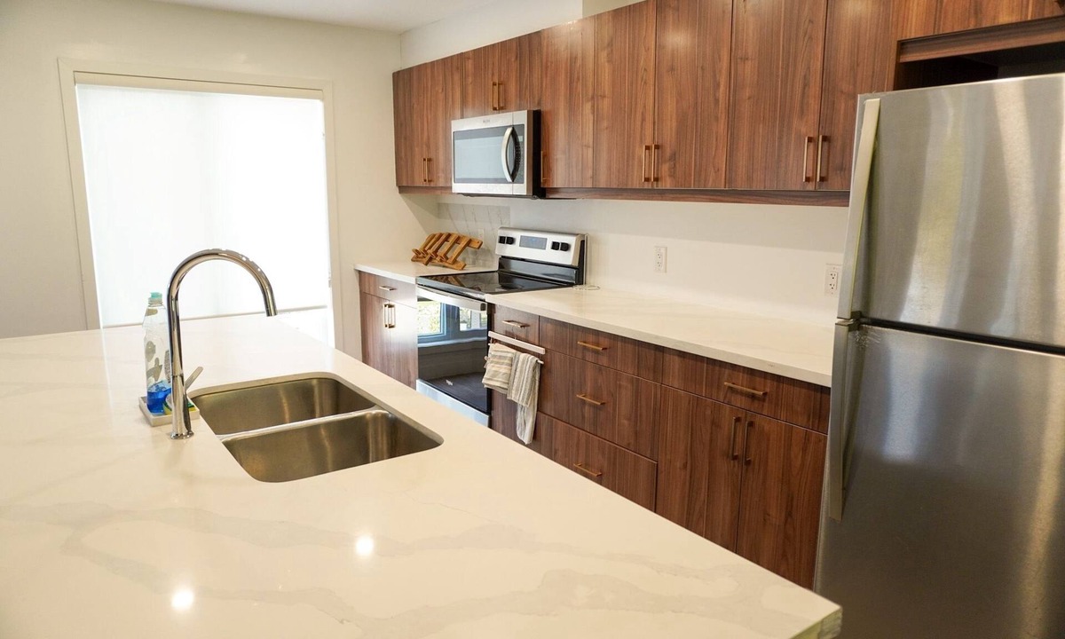 Cambridge House | Cozy 3 Bedroom Townhouse