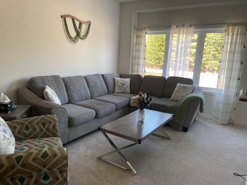 Severn House | Cozy 3 BR home near Lake Couchiching