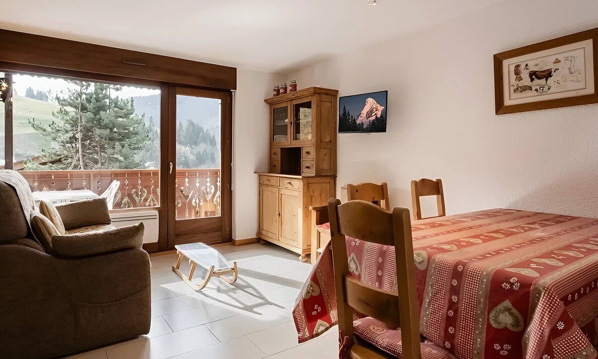 La Clusaz Apartment | Cozy 3*, near Bossonnet, garage, WIFI