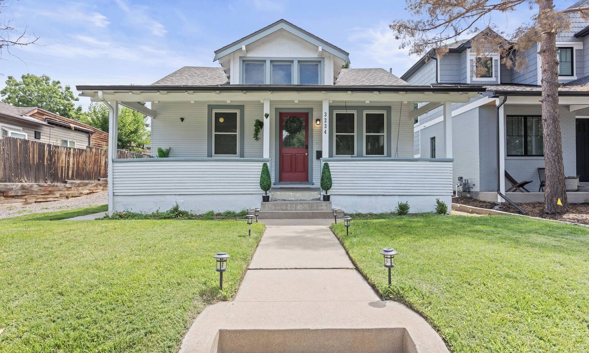 Englewood House | Cozy 3BD Craftsman House