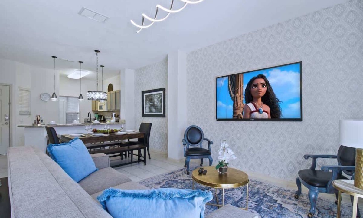 West Kissimmee Villa | Cozy 3bd Townhouse | Near Disney| Encantada Resort