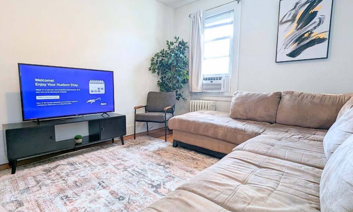 North Ironbound House | Cozy 3BR 2BA - 7Min to EWR & 20-40Min to NYC