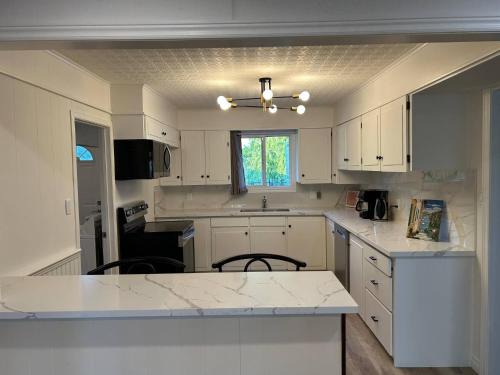 Virginia House | Cozy 3BR Cottage Near Lake Simcoe