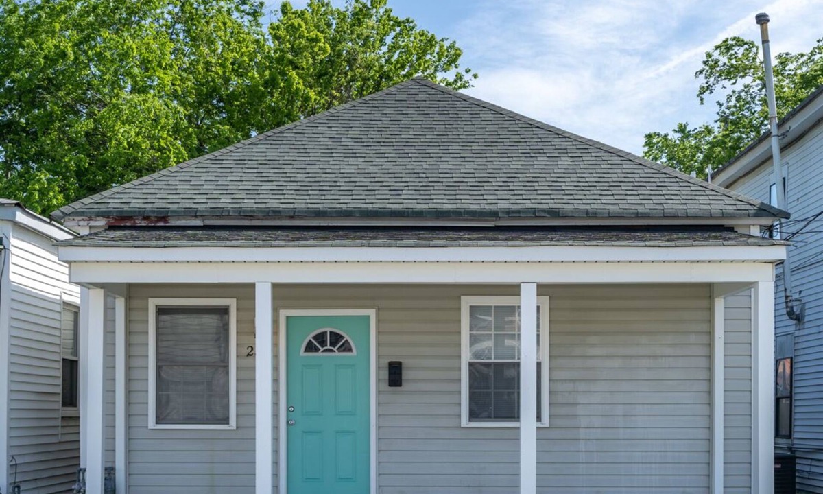 Hampton House | Cozy 3BR Full Kitchen In-Unit Laundry