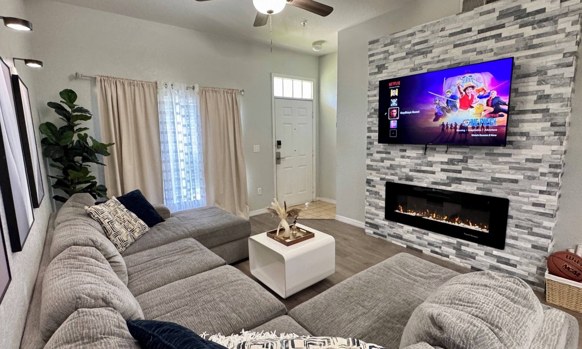 Venetian Bay Villages House | Cozy 3BR Near Disney with Pool and Resort Amenities