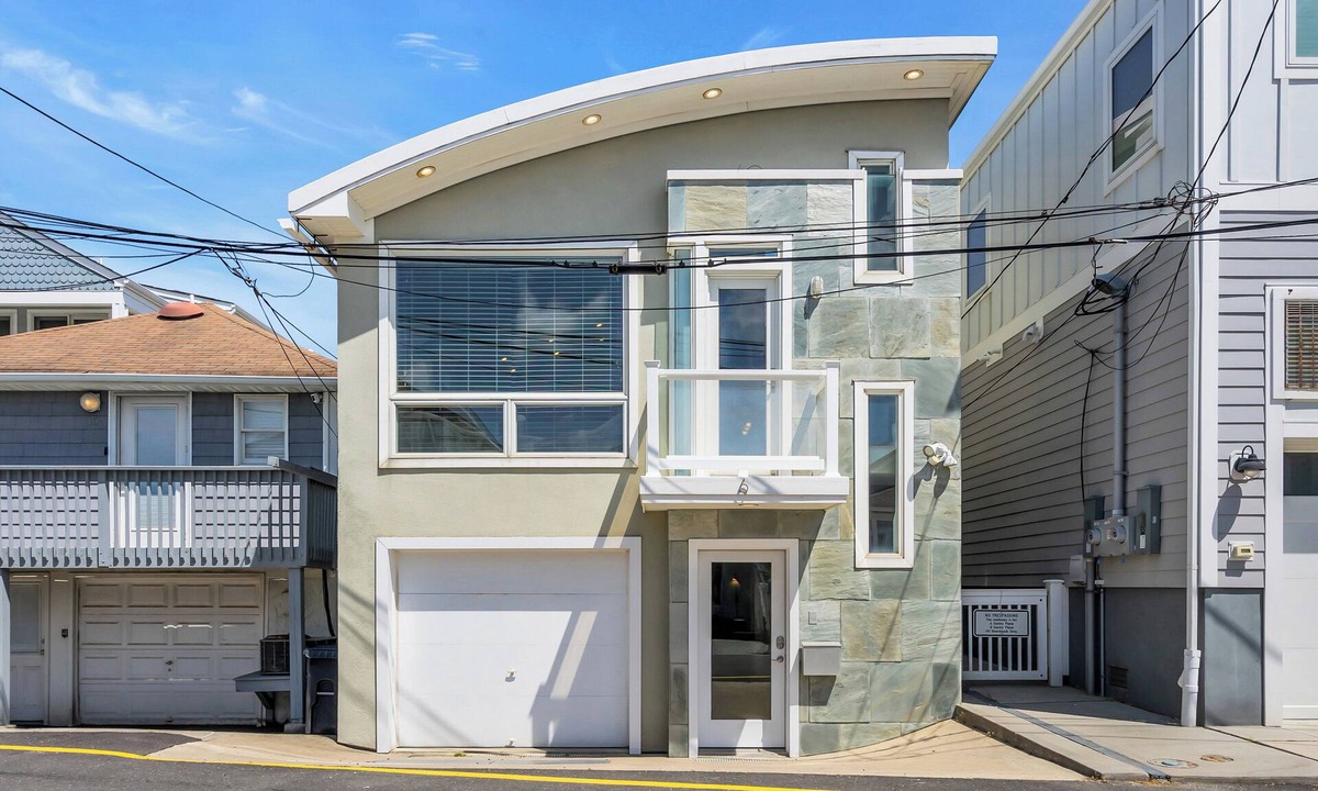 Point Pleasant Beach House | Cozy 4 Bedroom Home with Amazing Ocean View!