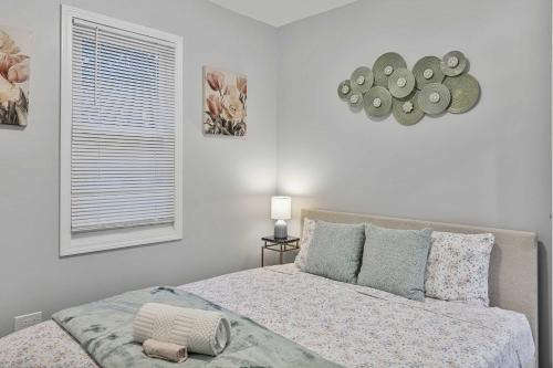 Worth House | Cozy 4BR 2BA Worth Home