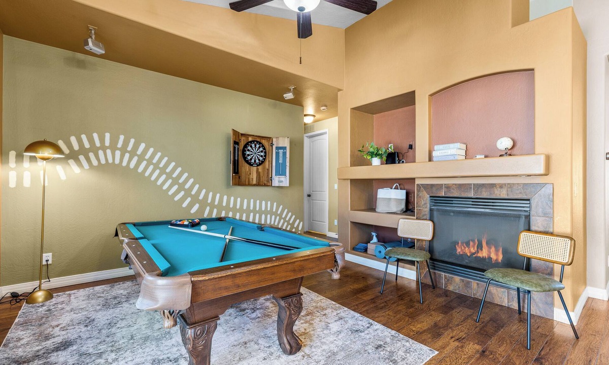 Ponderosa Trails House | Cozy 4BR/3BA Near Ski Resort with Firepit & Pool Table