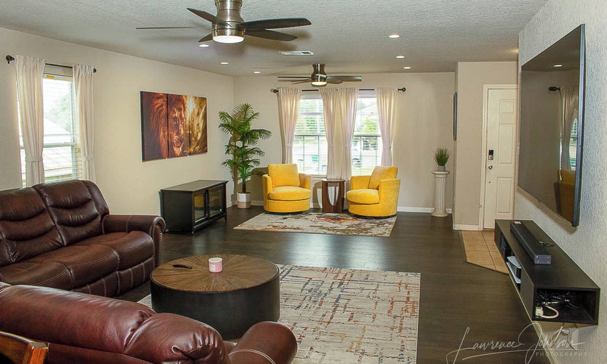 Converse House | Cozy 4BR Retreat Near Randolph AFB & Ft Sam