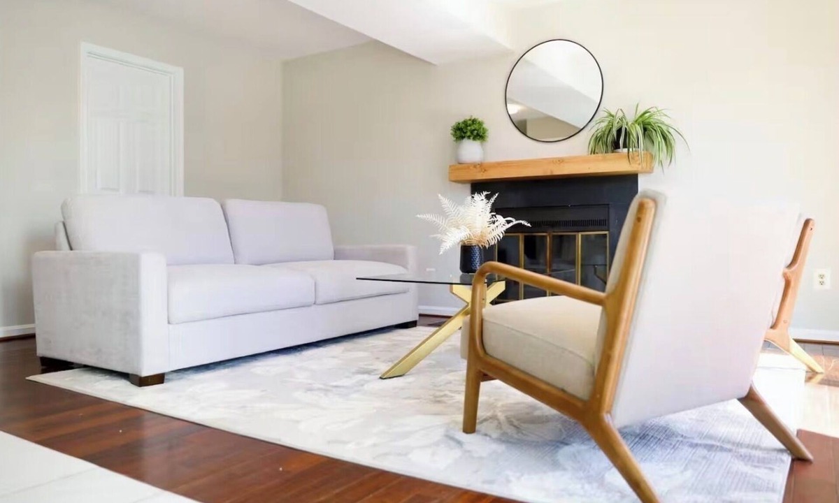 Herndon House | Cozy 4BR Single Family Home Near IAD Family-Friendly w/Workspaces!
