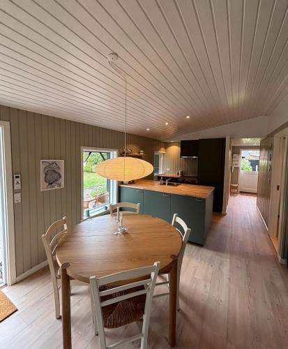 Juelsminde House | Cozy 6 person holiday home in Juelsminde - 5 minutes walk to the beach