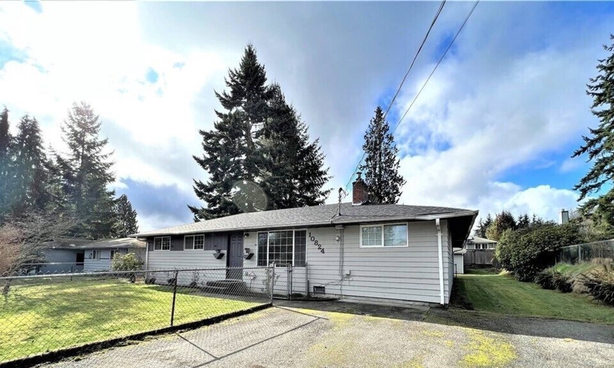 Everett House | Cozy 7-bedroom 2 baths