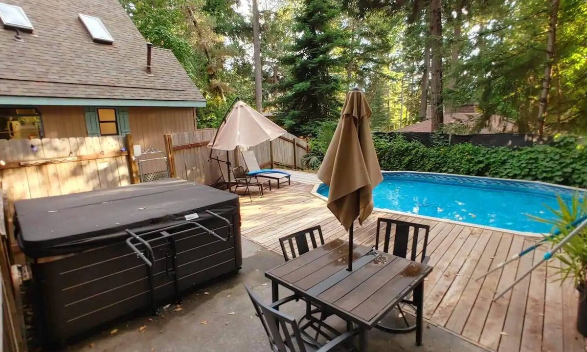 Willow Creek Cabin | Cozy A Frame Cabin Spa Retreat