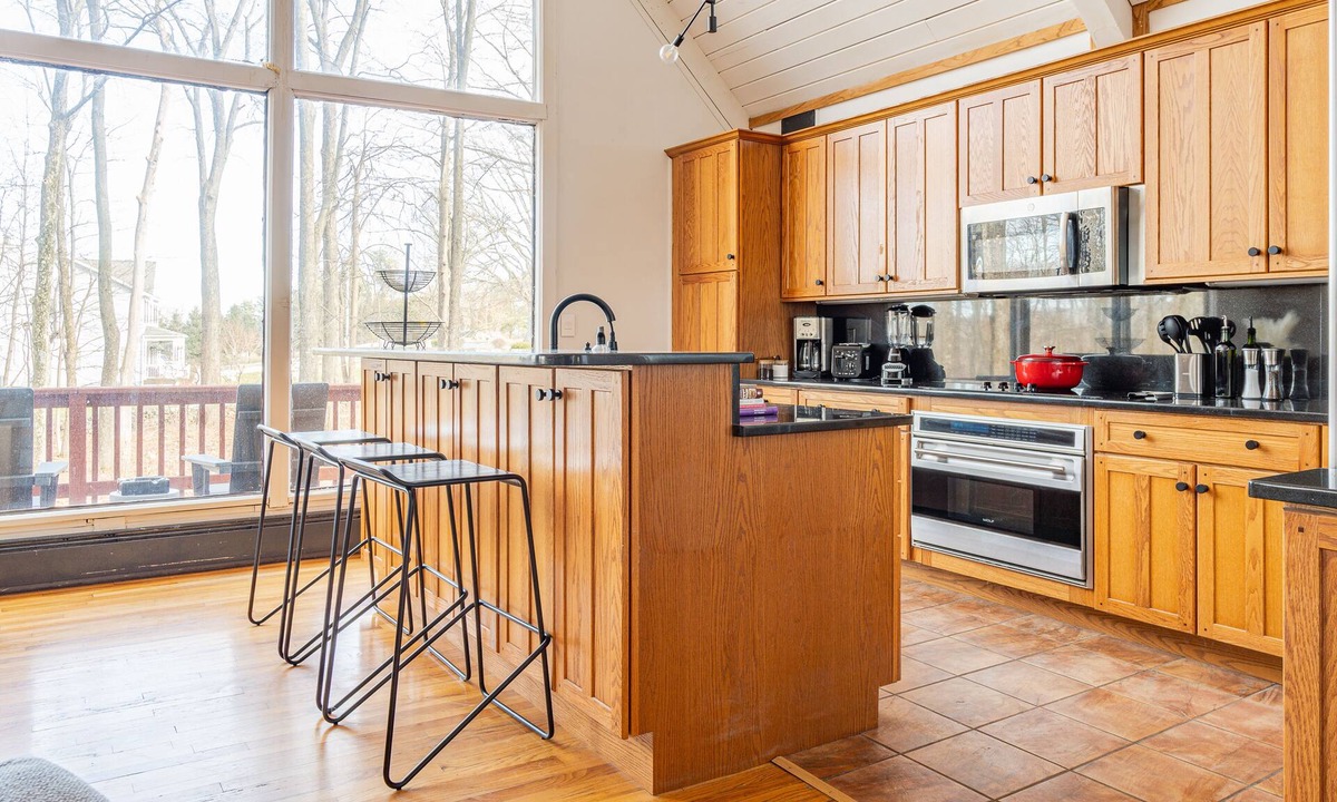 Circleville House | Cozy A-Frame Chalet in the Hudson Valley