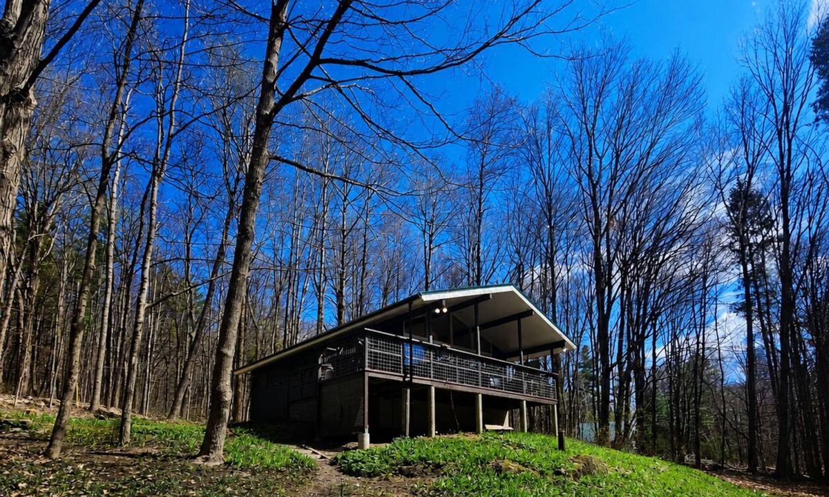 Pownal Cabin | Cozy A-Frame with Loft Views!