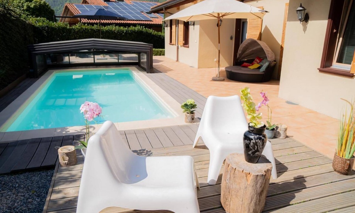 Mols Ski Chalet | Cozy Accomodation Retreat for Families