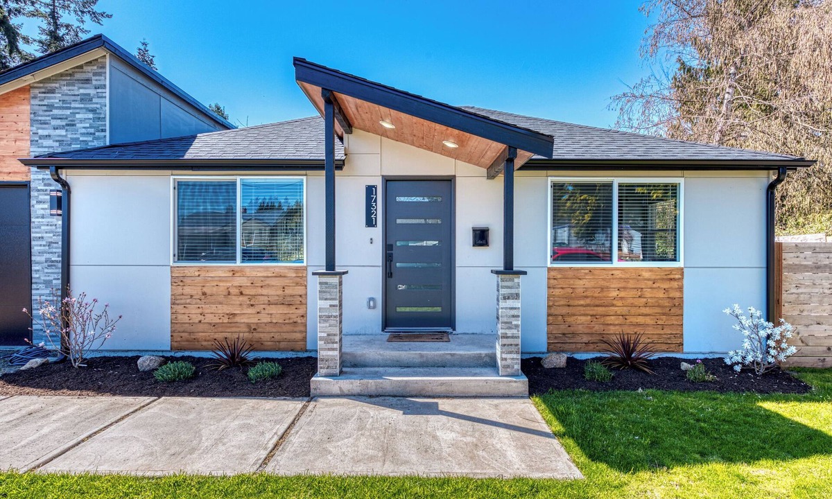 SeaTac House | Cozy Air-conditioned Retreat 3 mins from Airport