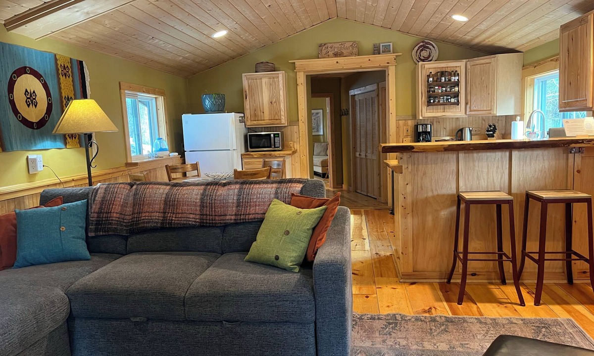 Taos Ski Valley House | Cozy Amizette - Cabin