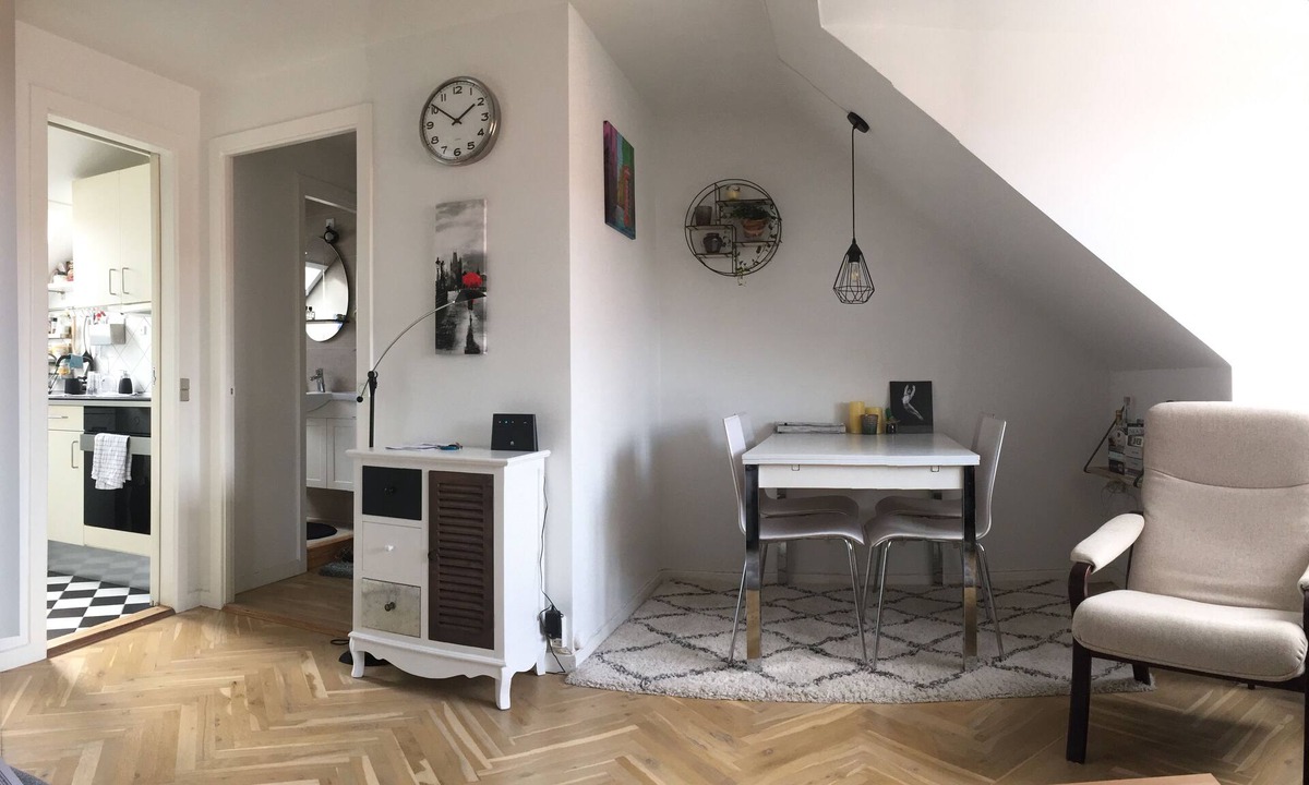 København NV Apartment | Cozy and beautifully lit attic with easy commuting to the city centre