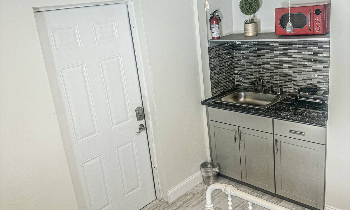 Lauderhill Apartment | Cozy and Charming Studio in Fort Lauderdale