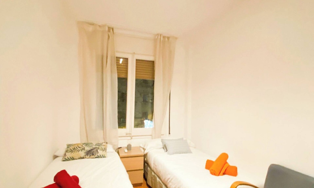 L'Antiga Esquerra de l'Eixample Apartment | Cozy and Charming House Sagrada Familia