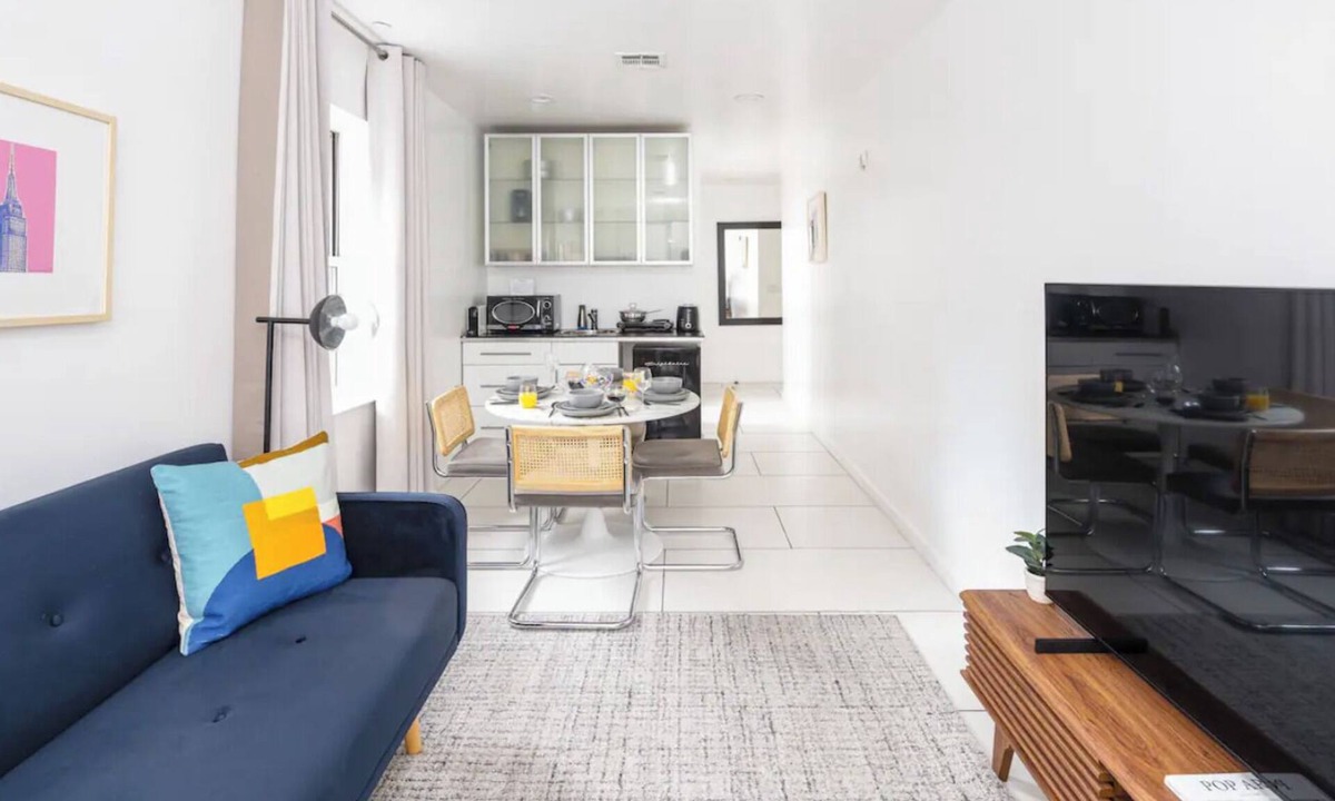 Tudor City Apartment | Cozy and Chic Studio Loft in Midtown NYC! #302