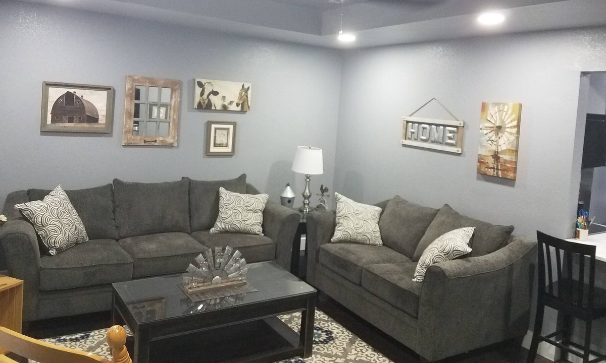 Freeport House | Cozy and Quiet Ranch house Close to everything