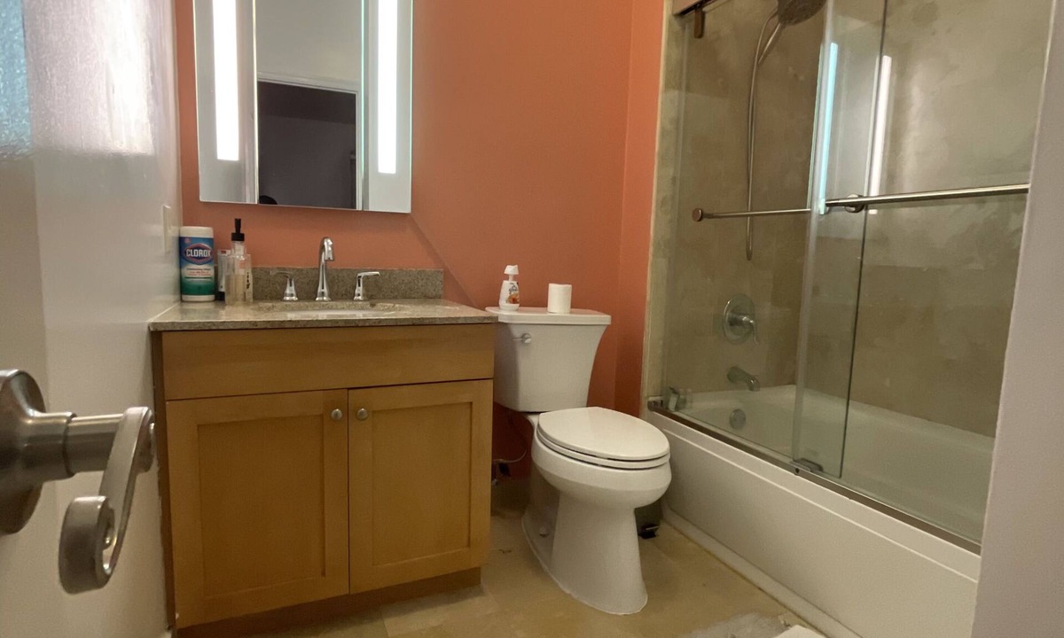 Georgetown Condo | Cozy and Spacious 2 Bedroom Condo