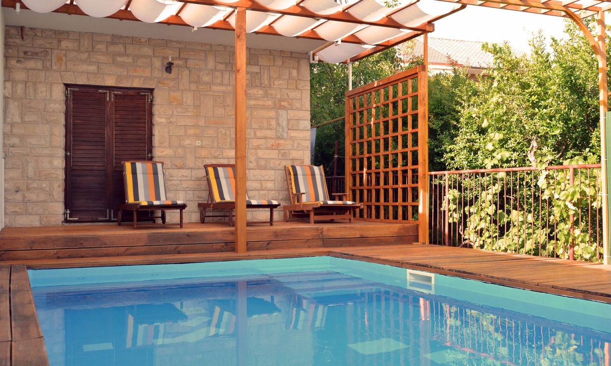 Kastel Kambelovac Apartment | Cozy Apartment Lucy with private pool