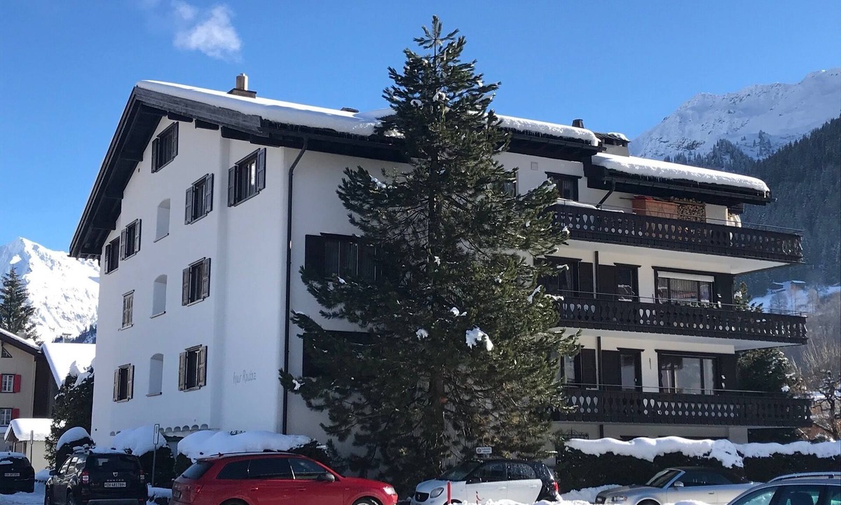 Klosters-Serneus Apartment | Cozy apartment at Klosters Platz, 4 pers, Wifi