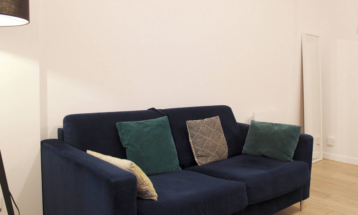 Saint-Vincent-de-Paul Apartment | Cozy apartment - close to Montmartre