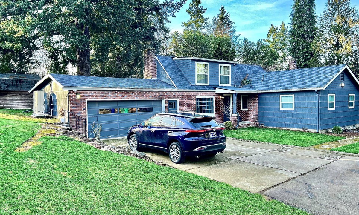 Milwaukie Apartment | Cozy apartment in a lovely and quiet neighborhood