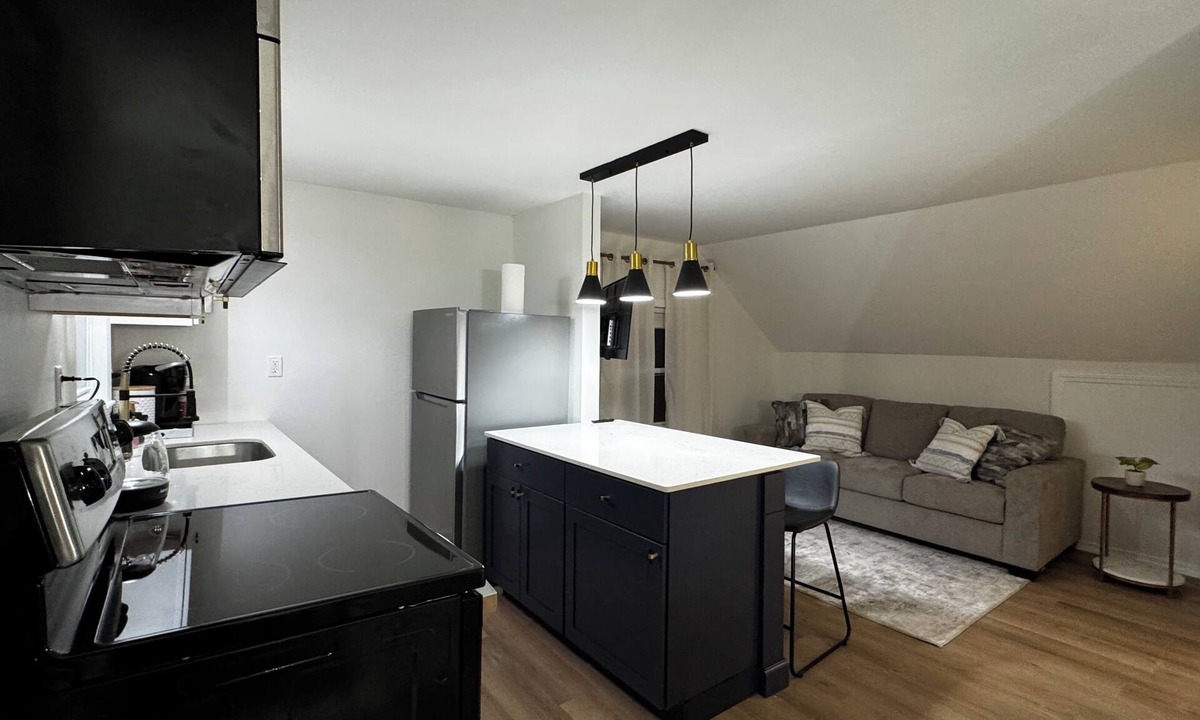 Ashland Apartment | Cozy apartment in charming Ashland