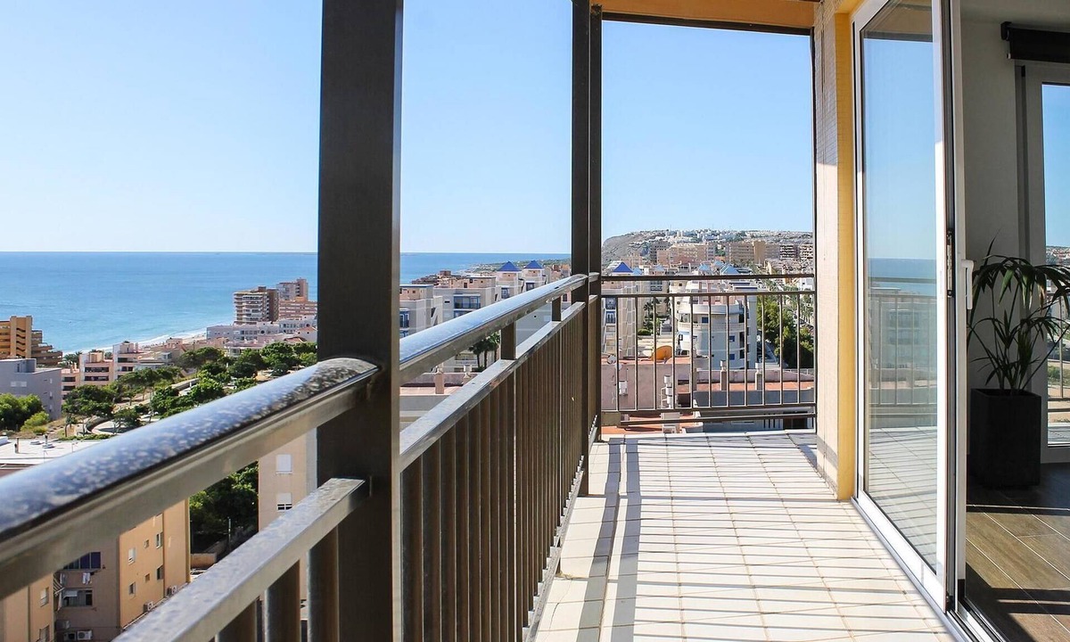 Els Arenals del Sol Apartment | Cozy apartment in Elche with house sea view