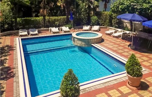 Kukci Apartment | Cozy Apartment In Kukci With Swimming Pool