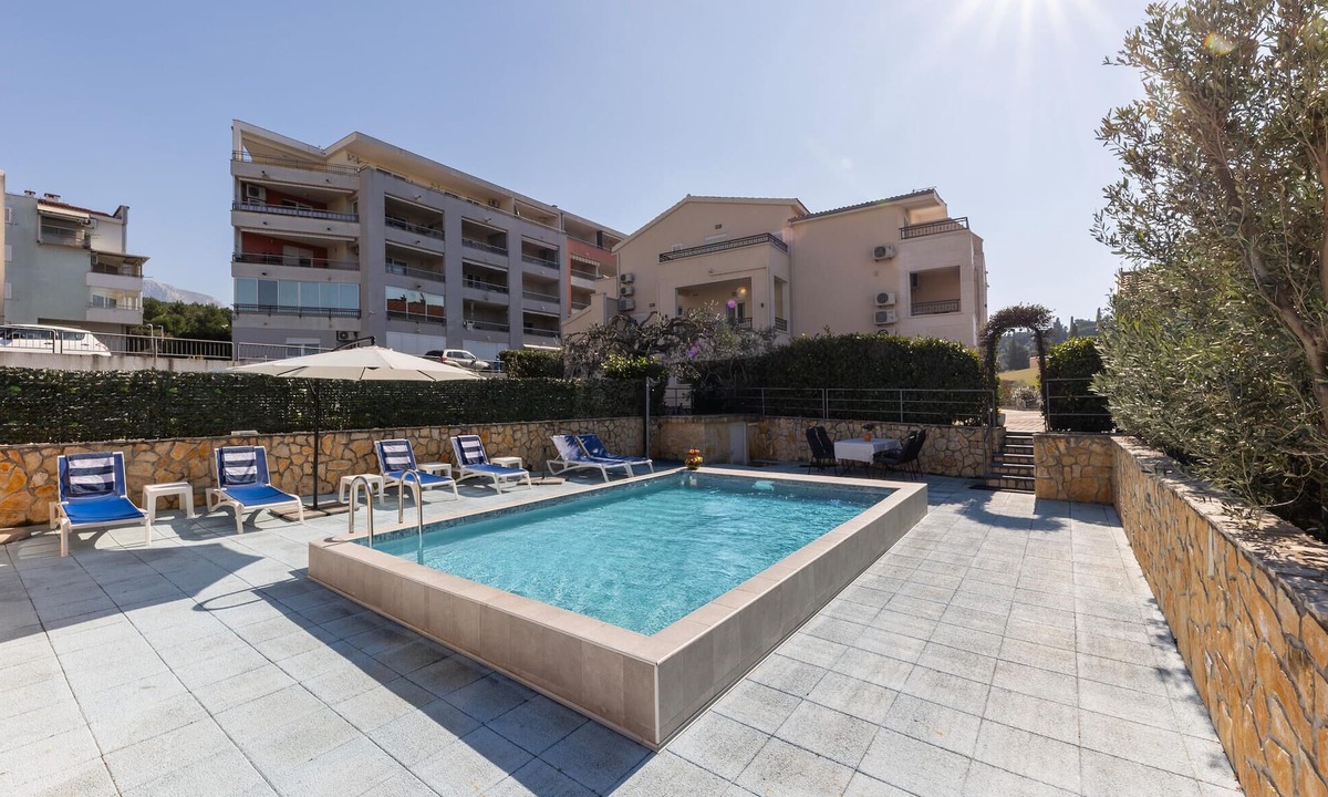 Dugis Apartment | Cozy apartment in Makarska
