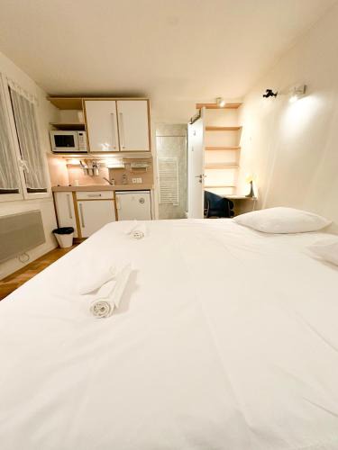 Val-de-Grace Apartment | Cozy Apartment in Paris's Latin Quarter