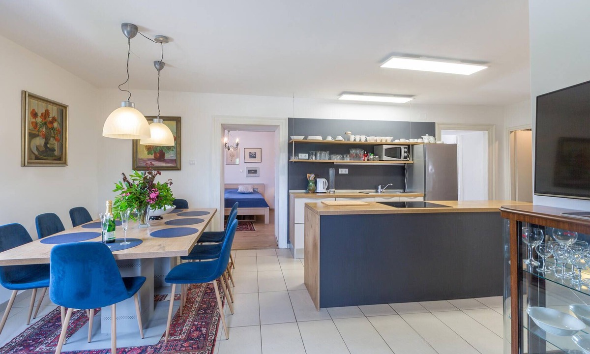 Zbandaj Apartment | Cozy apartment in Porec with WiFi