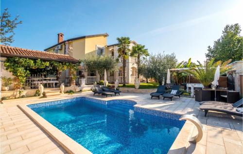 Antonci Apartment | Cozy Apartment In Porec With Wifi