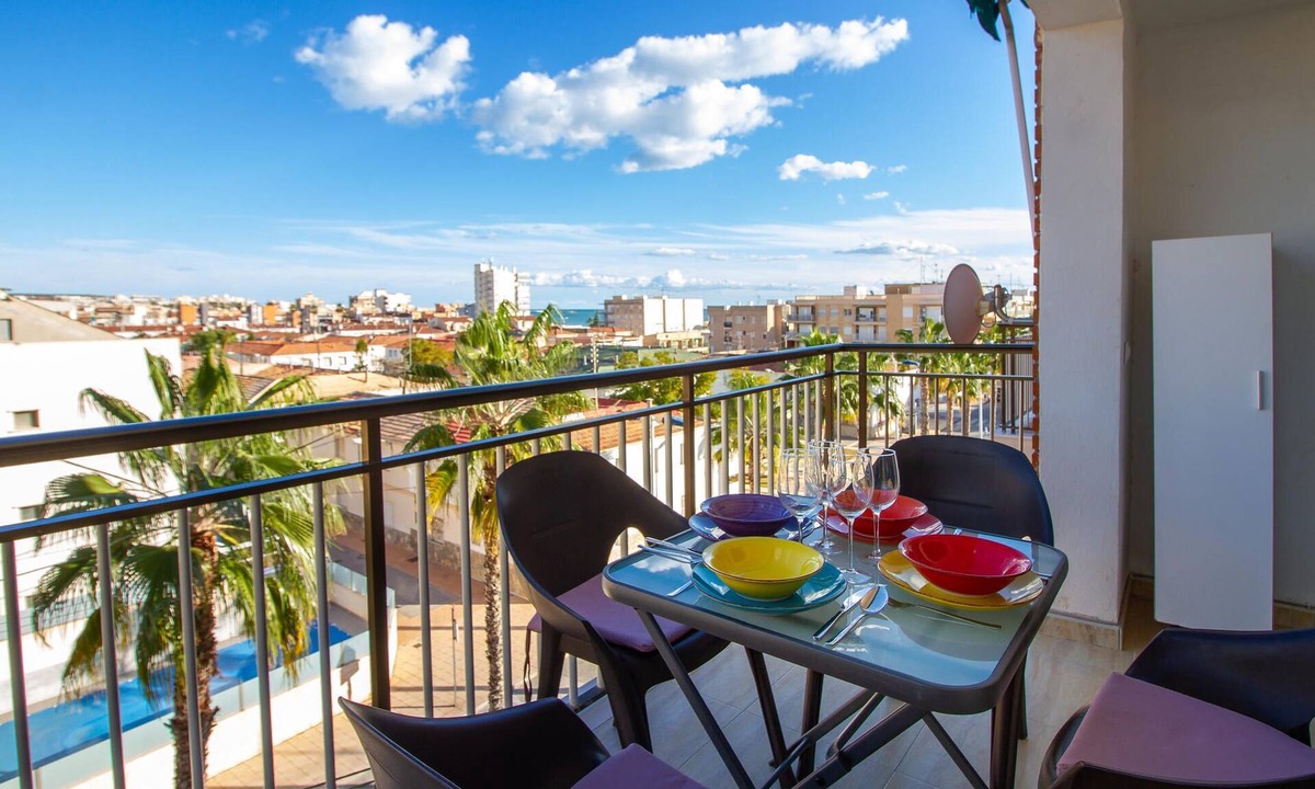 Santa Pola Apartment | Cozy apartment in Santa Pola with WiFi