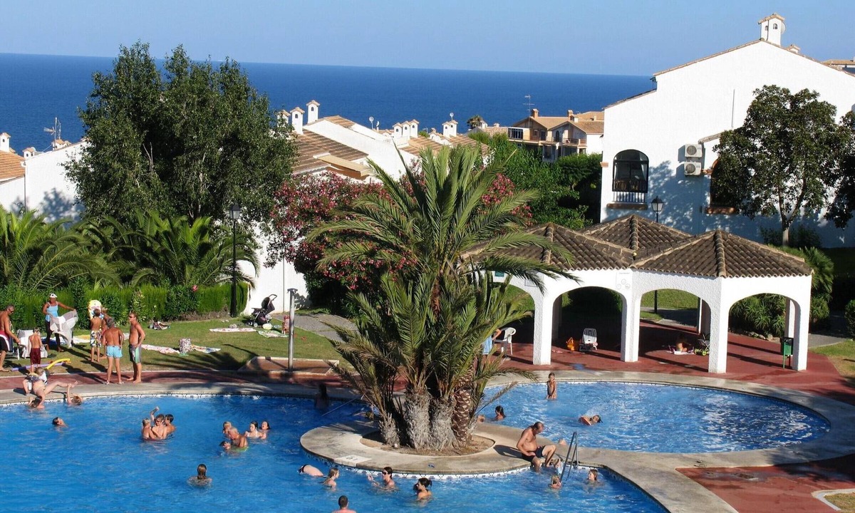 Gran Alacant Apartment | Cozy apartment in Santa Pola with parking