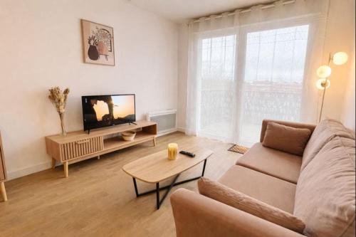 Lesquin Apartment | Cozy apartment with balcony 15 minutes from Lille