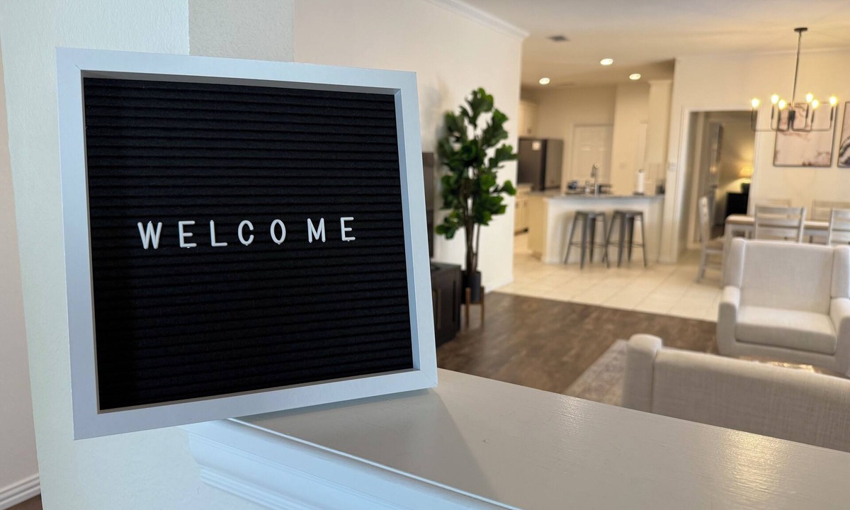 Southwest Arlington House | Cozy Arlington Retreat 2BR 2BA + Sofa Bed
