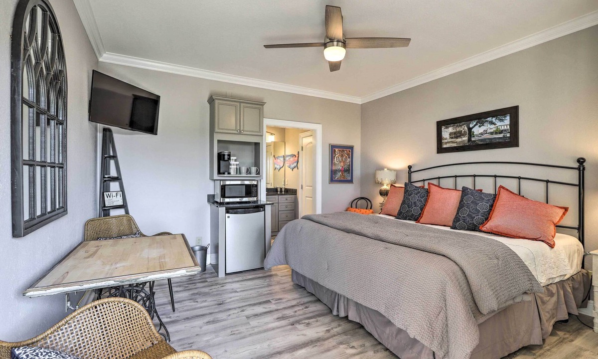 Auburn Apartment | Cozy Auburn Studio < 1 Mile to University!