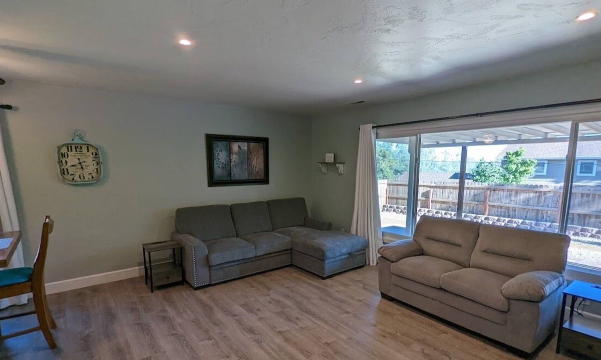 North Auburn House | Cozy Auburn Trails Retreat- Close to all Auburn has to offer!