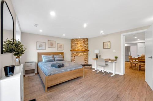 Downsview Apartment | Cozy Basement 1BR with Parking and Workspace