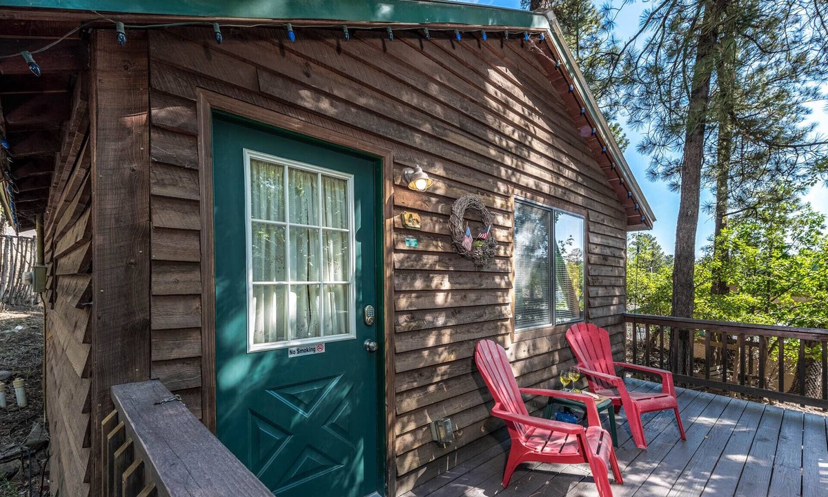 Ruidoso Cabin | Cozy Bear 4, Studio, Fireplace, Downtown, Sleeps 4